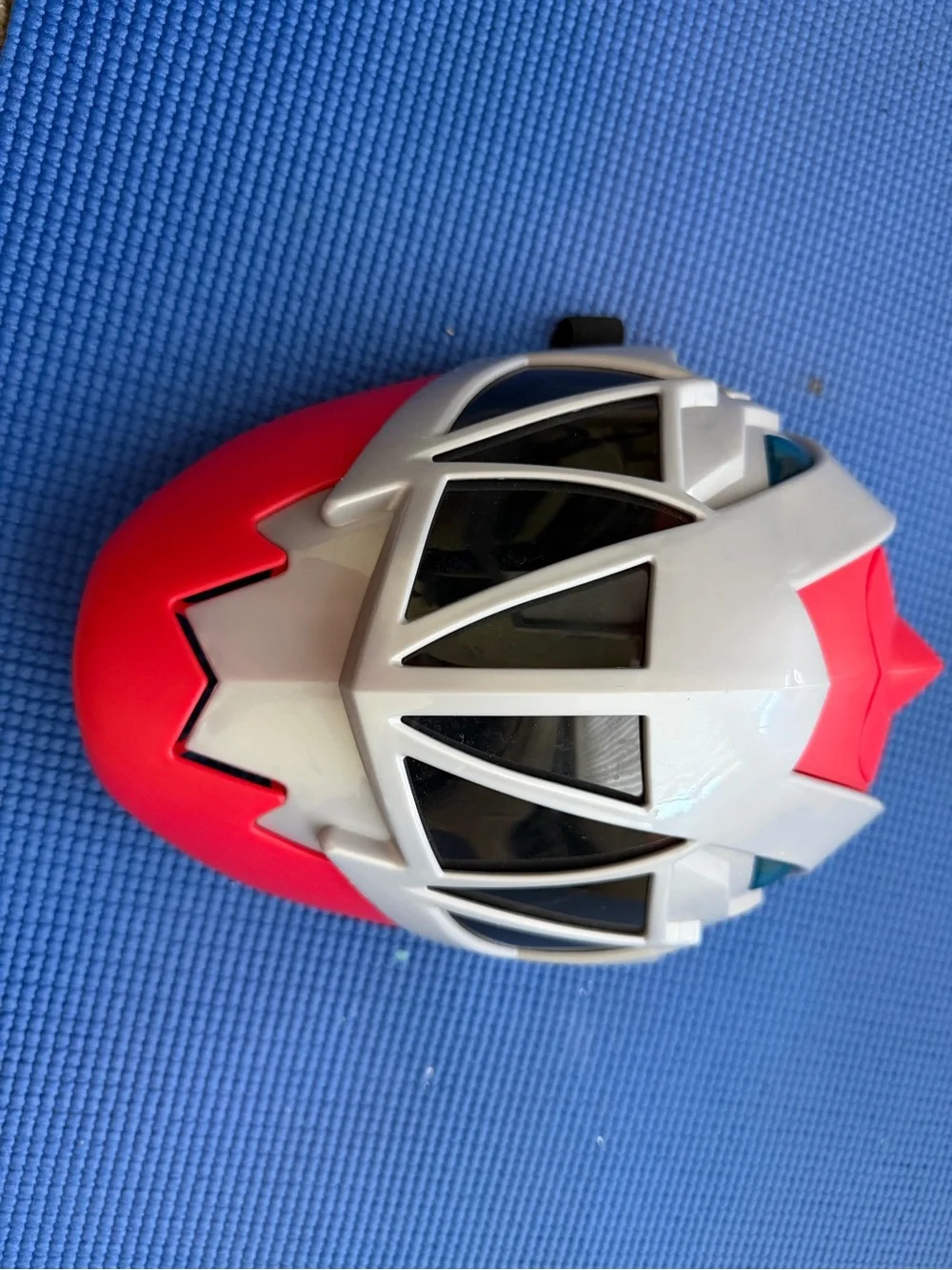 Power Rangers Red Dino Fury Deluxe Light-Up Child Halloween Adjustable Mask